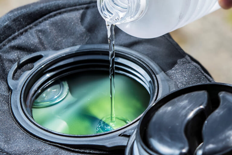 ワークマン アイスマン水冷服|【ワークマンで暑さ対策】上半身を冷水が駆け巡る”アイスマン水冷服”どれくらい冷える? サーモグラフィー検証