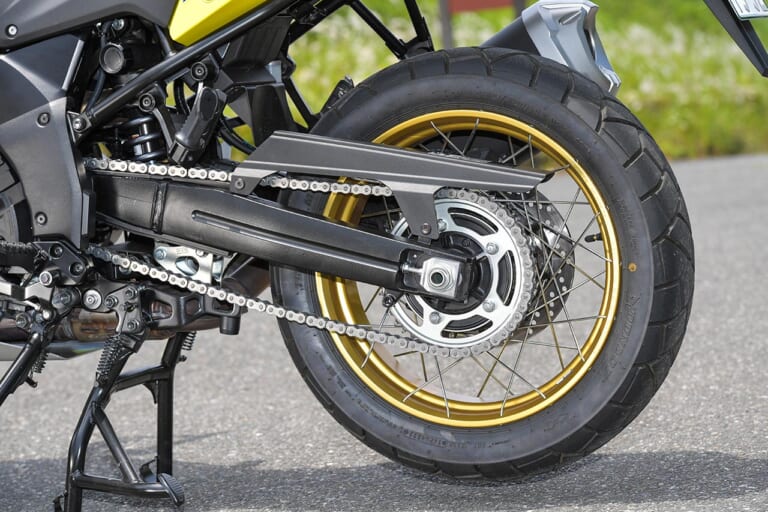 スズキVストローム1050DE 足まわり|スズキVストローム1050DE試乗インプレッション【怪鳥復活! 林道もイケる】