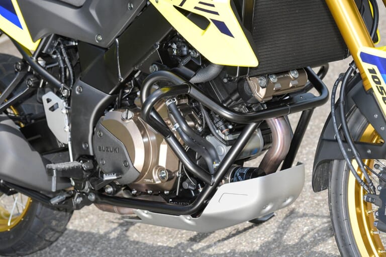 スズキVストローム1050DE|エンジンガード|スズキVストローム1050DE試乗インプレッション【怪鳥復活! 林道もイケる】