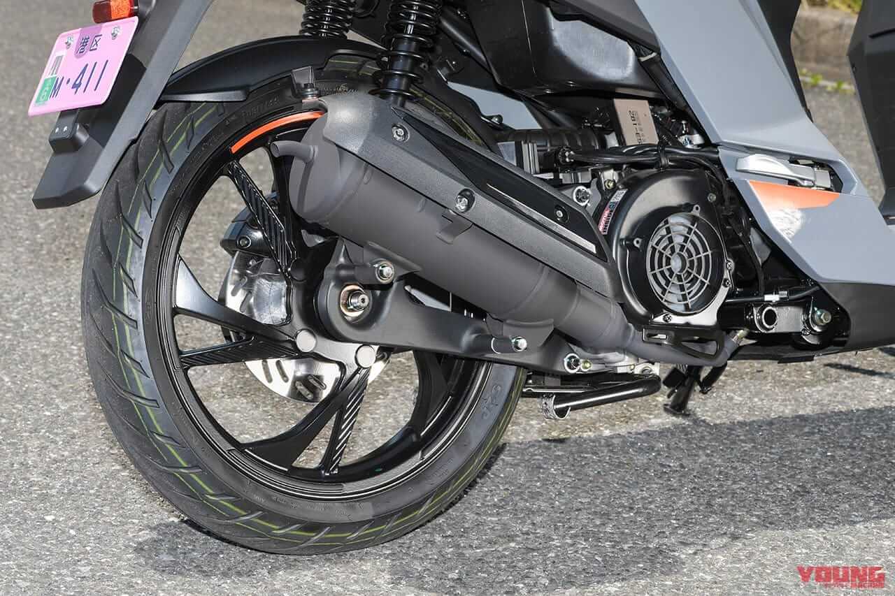 プジョー ツイート125GT|足まわり|欧州の実用原付二種スクーター! プジョー ツイート125GT試乗インプレッション【段差をいなす華麗な大径車】