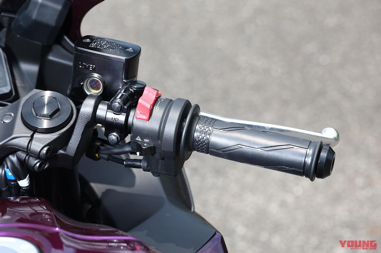 ヤマハYZF-R25ABS|フロントまわり|ヤマハ新型YZF-R25 試乗インプレッション【これぞ真のオールマイティ車だ!!】