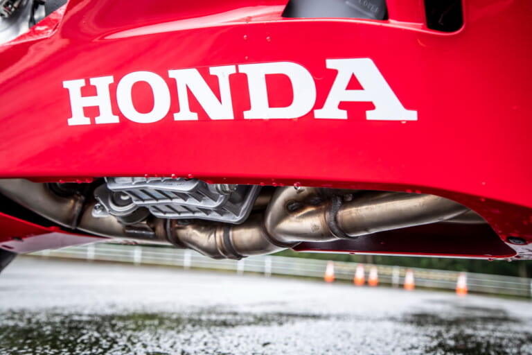 ホンダ|CBR600RR|2021年モデル|最新中古相場もわかる! 人気バイク歴代モデル図鑑:ホンダCBR600RR【クイックシフター標準装備の2024年モデル】