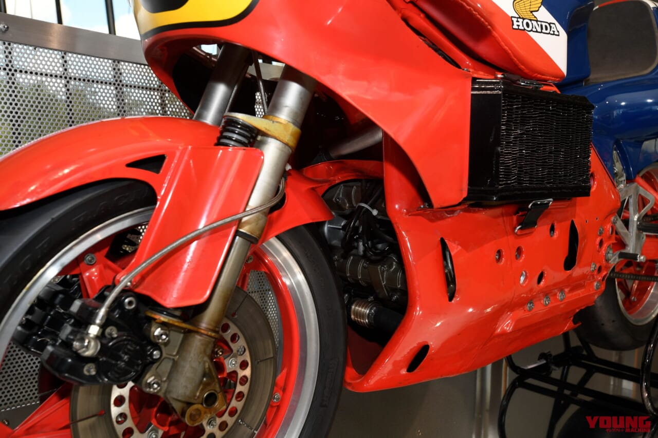 1979 NR500(NR1) 片山敬済|前代未聞の楕円ピストンから2ストロークへ! NR→NS→NSRへと進化した、1979~1984年のGP500レーサー|二輪世界グランプリ Garage Collection