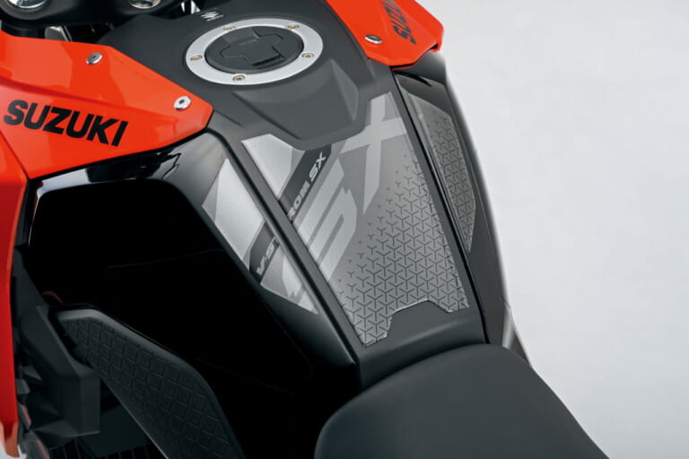 スズキ|Vストローム250SX|2023年モデル|スズキ新型車「Vストローム250SX」国内発売! 油冷シングルエンジンの快活アドベンチャー【56万9800円】