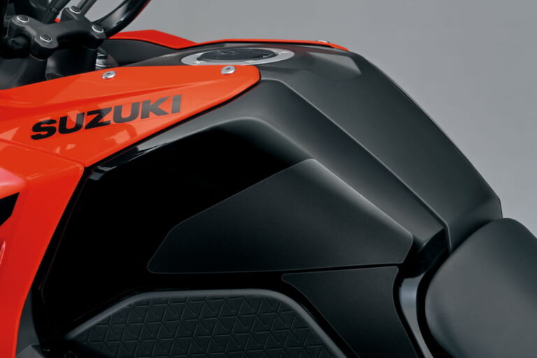 スズキ|Vストローム250SX|2023年モデル|スズキ新型車「Vストローム250SX」国内発売! 油冷シングルエンジンの快活アドベンチャー【56万9800円】