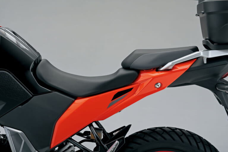 スズキ|Vストローム250SX|2023年モデル|スズキ新型車「Vストローム250SX」国内発売! 油冷シングルエンジンの快活アドベンチャー【56万9800円】