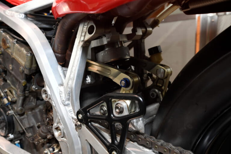 1982 NR500(NR4) 木山賢悟|前代未聞の楕円ピストンから2ストロークへ! NR→NS→NSRへと進化した、1979~1984年のGP500レーサー|二輪世界グランプリ Garage Collection