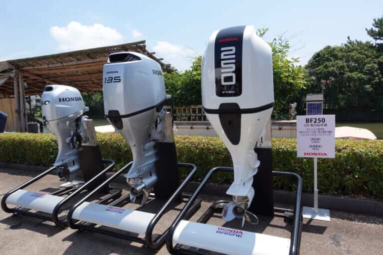 ホンダ|エンジン船外機|バイクの動力を小型船に活用ってマジか!!  ホンダの水上新戦略「電動推進機」に試乗してきた