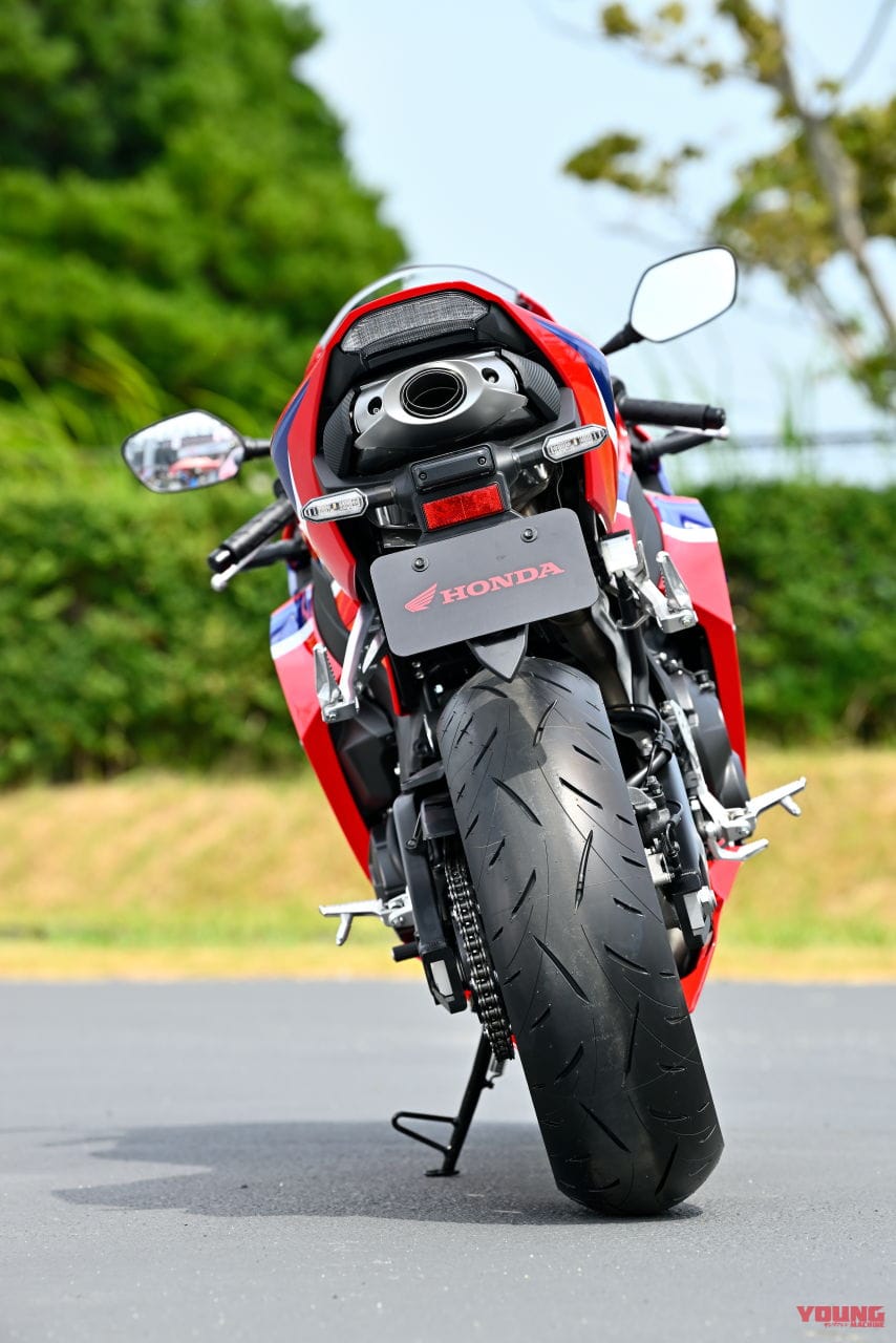 ホンダ|CBR600RR|2024年モデル|ホンダ新型「CBR600RR」が鈴鹿8耐に参上!! 空力デザインは変わらずエキゾーストパイプを刷新、正式デビューは2024年か