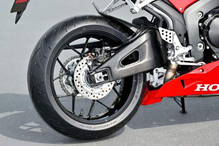 ホンダ|CBR600RR|2024年モデル|【9/29~10/1】新型「CBR600RR」も展示! ホンダが日本GPにブースを出展、中野真矢さんのレース解説やフルバンクRC213Vの体験コーナーも!