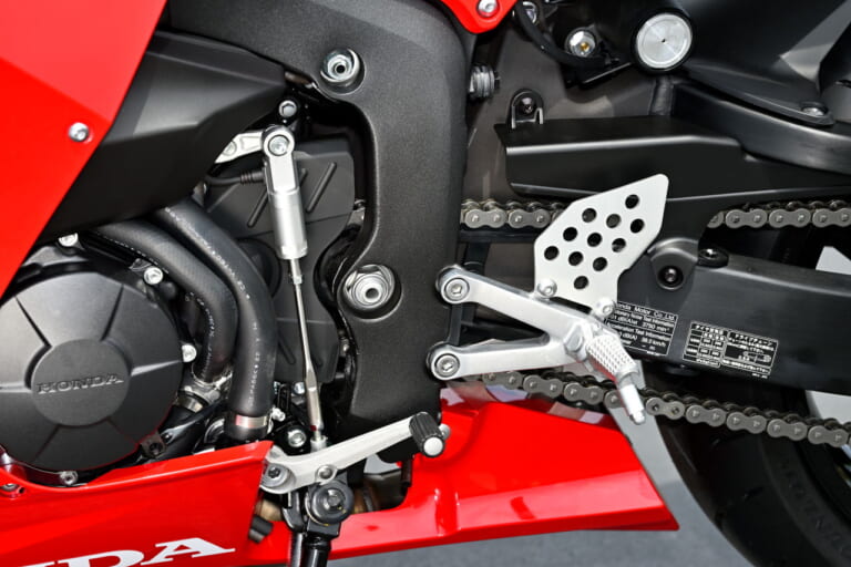 ホンダ|CBR600RR|2024年モデル|【9/29~10/1】新型「CBR600RR」も展示! ホンダが日本GPにブースを出展、中野真矢さんのレース解説やフルバンクRC213Vの体験コーナーも!