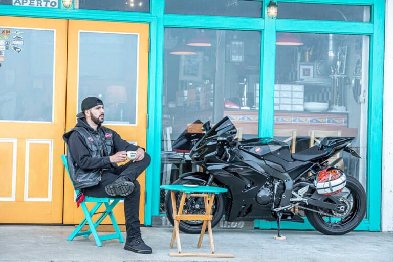 「バイクに乗ってライフスタイルが変わった」アメリカ人ライダーが語るバイクの楽しさとCBR1000RR-Rの素晴らしさ