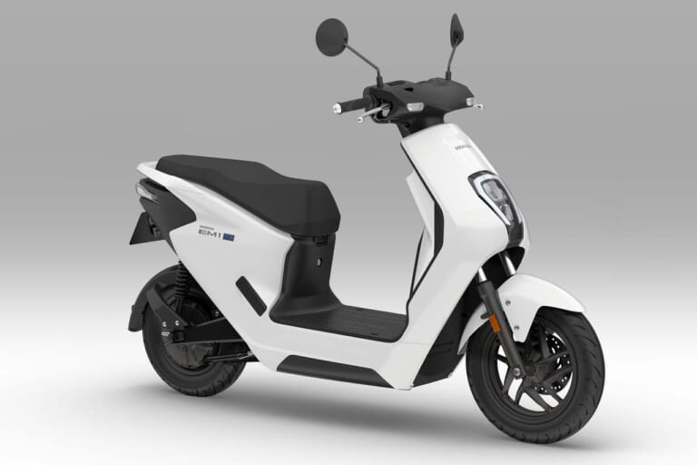 ホンダ|EM1 e:|【2025年4月版】50cc原付バイクおすすめ12選! クルマの免許でも乗れるカブ系/スクーター/電動バイクを網羅!