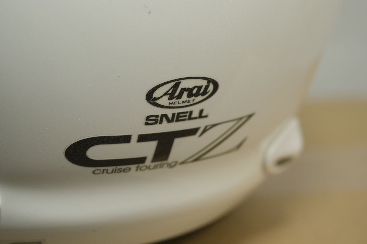 白バイのヘルメットは涼しさスゴい! ARAI CT-Zレビュー│WEBヤングマシン｜新車バイクニュース