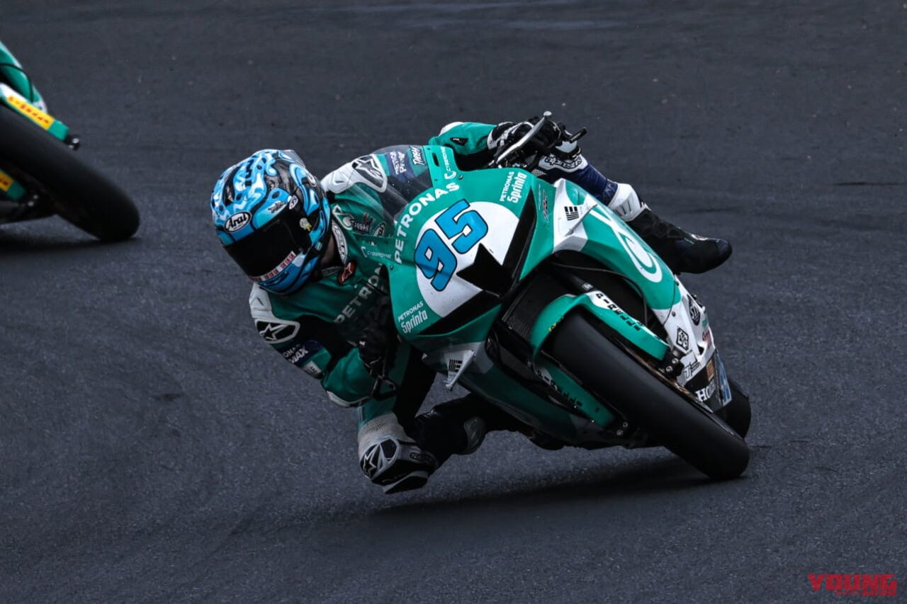 |ホンダ新型「CBR600RR」が鈴鹿8耐に参上!! 空力デザインは変わらずエキゾーストパイプを刷新、正式デビューは2024年か