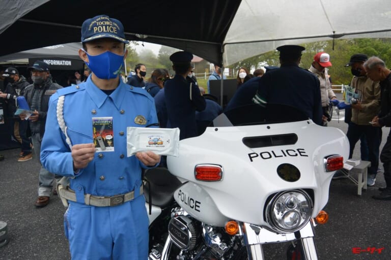 栃木県警に2台寄贈”ハーレーの白バイ”寄贈者はなんと個人だった!!【総額1390万円】