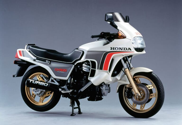 HONDA CX500 TURBO|衝撃の楕円ピストンにロータリーetc…厳選?! 個性派バイクアルバム【エンジン編】