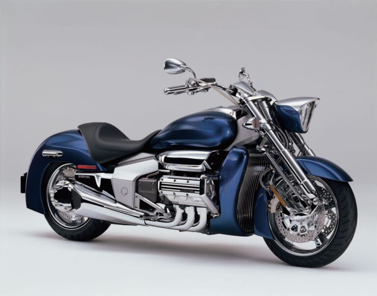 HONDA VALKYRIE RUNE|一度見たら忘れないかも 厳選?! 個性派バイクアルバム【斬新なカタチ編】