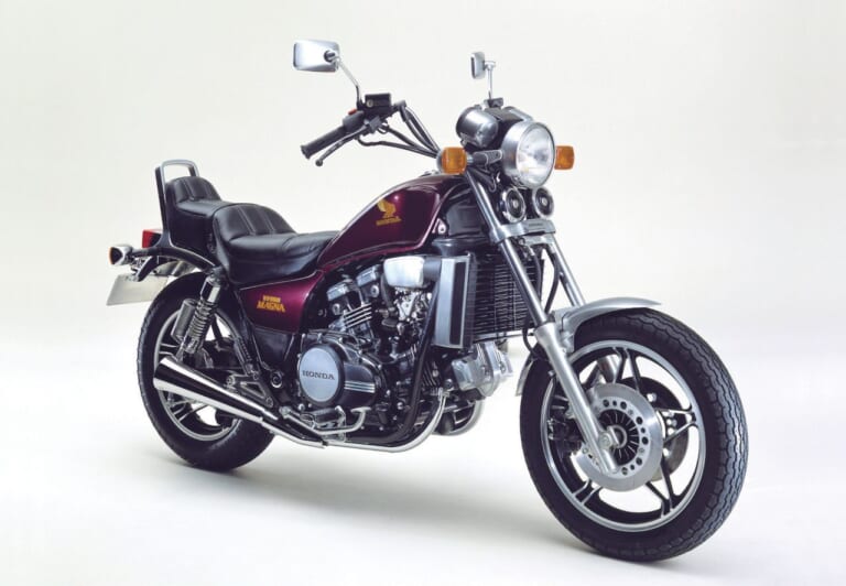 HONDA VF750 Magna|厳選?! 個性派バイクアルバム【現在まで続く独自解釈“名カテゴリー” ジャメリカン編】