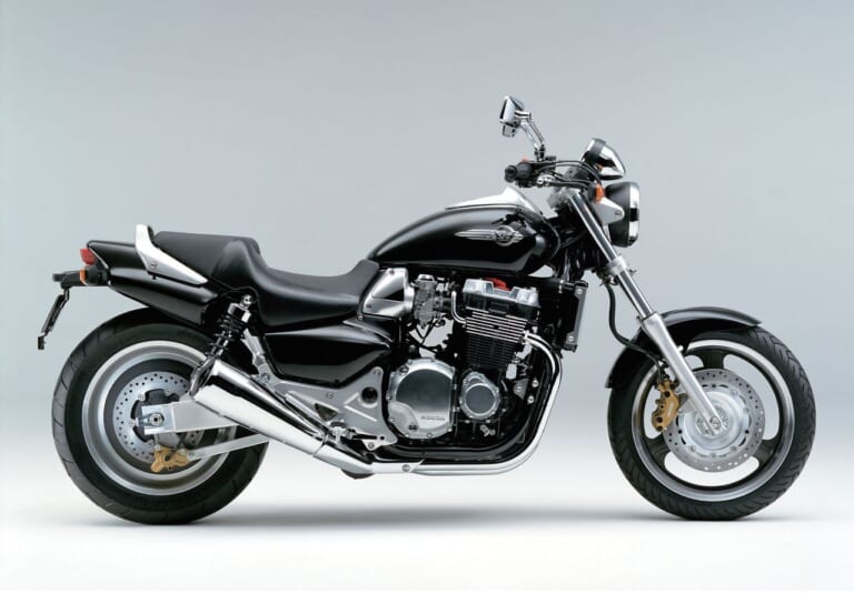 HONDA X4|厳選?! 個性派バイクアルバム【現在まで続く独自解釈“名カテゴリー” ジャメリカン編】