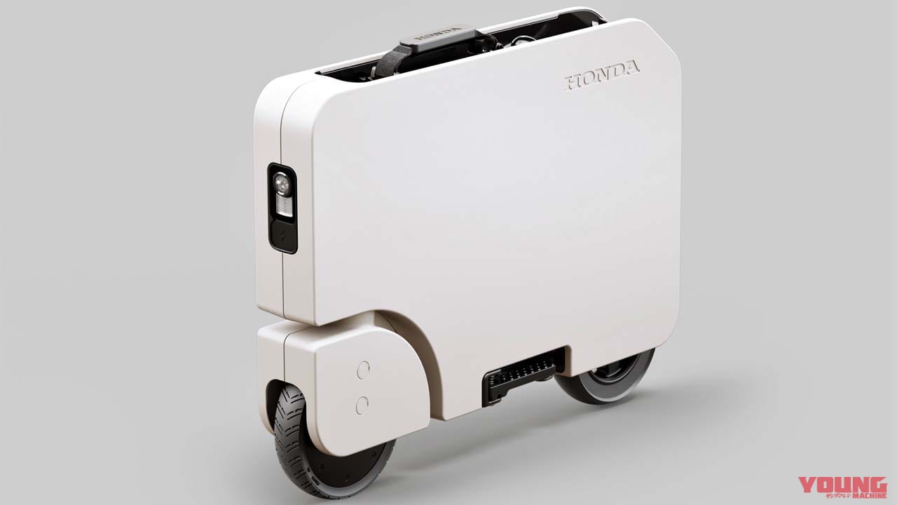 |ホンダ「モトコンパクト」登場! 箱型に折り畳めるカワイイ電動バイク、充電器も本体に収納可能【北米】