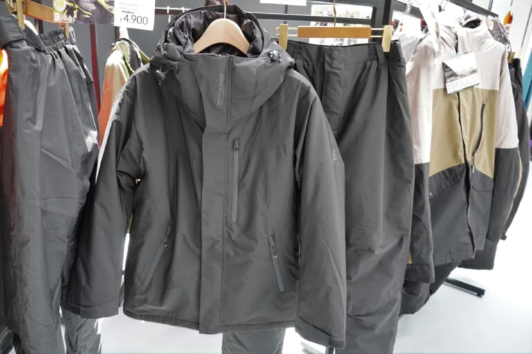 リミテッドブラック|【速報 ワークマン’23-’24秋冬新作】ライダーの定番ジャケットが大幅スペックアップ! 純ダウンシュラフも新登場