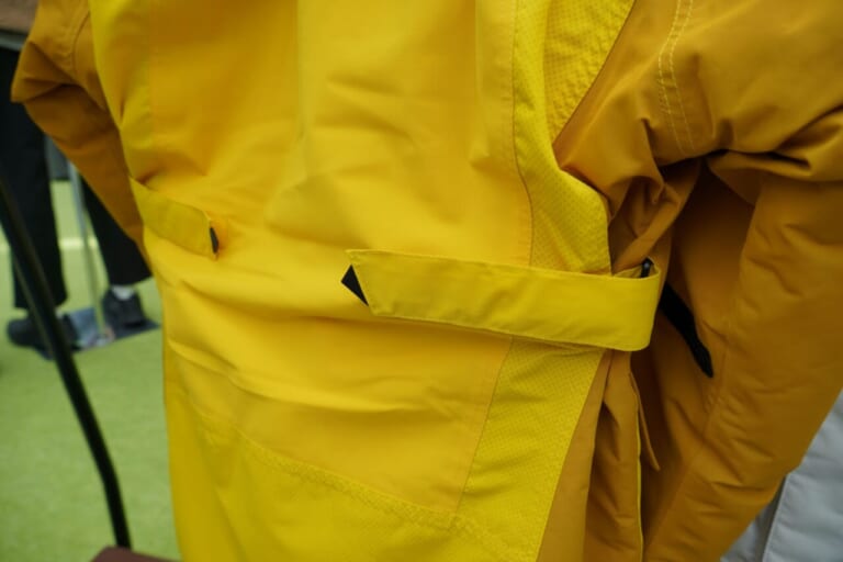 ウエストアジャスター|【速報 ワークマン’23-’24秋冬新作】ライダーの定番ジャケットが大幅スペックアップ! 純ダウンシュラフも新登場