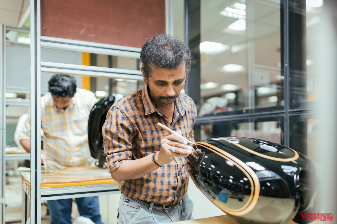 |ロイヤルエンフィールド新型「BULLET 350」登場! 読み方は「ブリット サンゴーマル」で国内導入も確定!