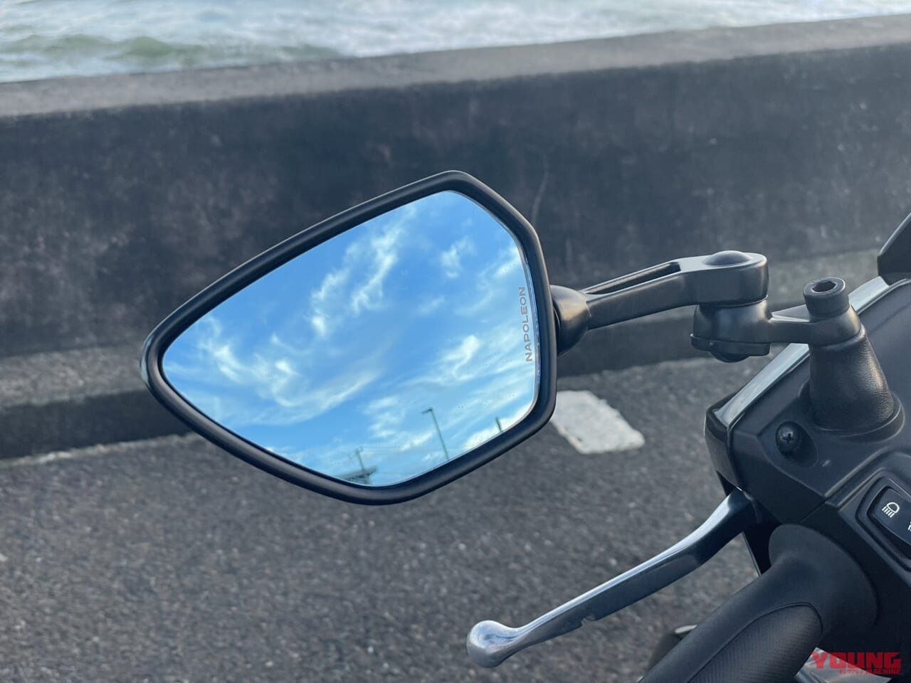 |【新車バイク4台 モニターレポート】ヤマハ・シグナスグリファス編:その4「カスタム編」