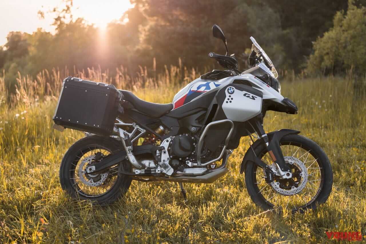 |BMW「F800GS」「F900GS/アドベンチャー」登場! ミドルレンジにプレミアムツアラーを投入【欧州】