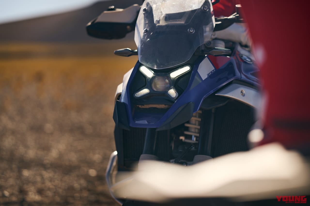 |BMW新型「R1300GS」登場! 145psの完全新作エンジンと12kgの軽量化、自動車高調整や追従クルコンを新装備
