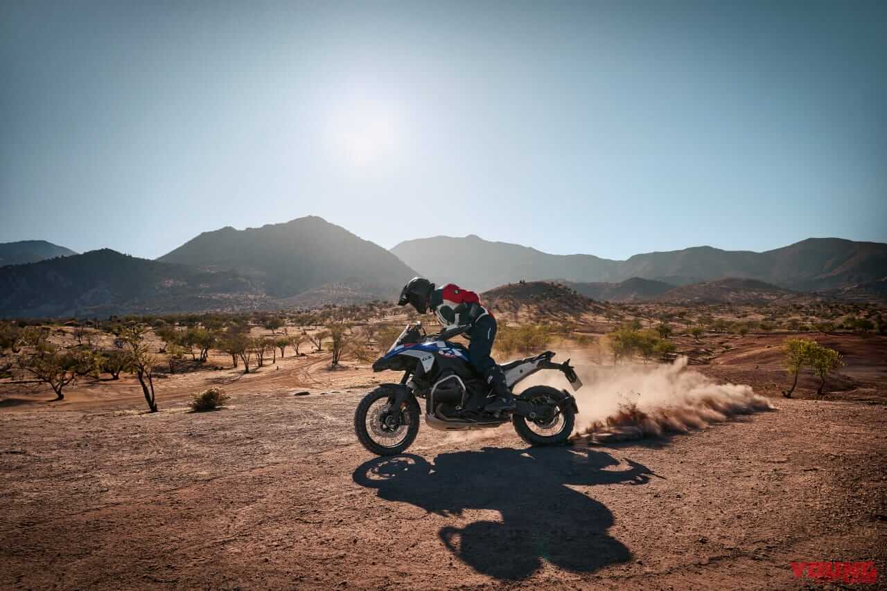 |BMW新型「R1300GS」は284万3000円から! 145psの新作エンジンと12kgの軽量化、自動車高調整や追従クルコン新装備で受注開始