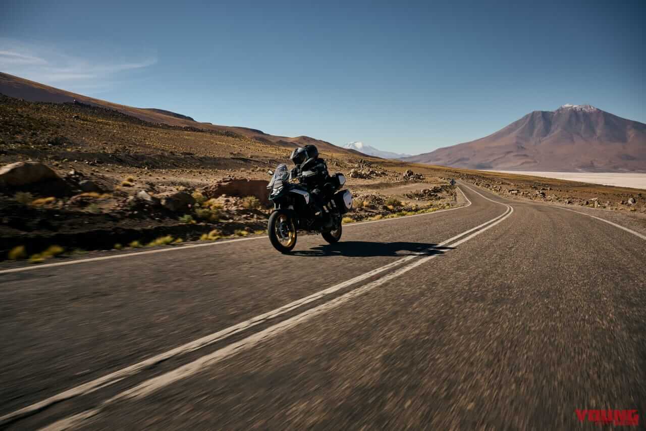 |BMW新型「R1300GS」登場! 145psの完全新作エンジンと12kgの軽量化、自動車高調整や追従クルコンを新装備