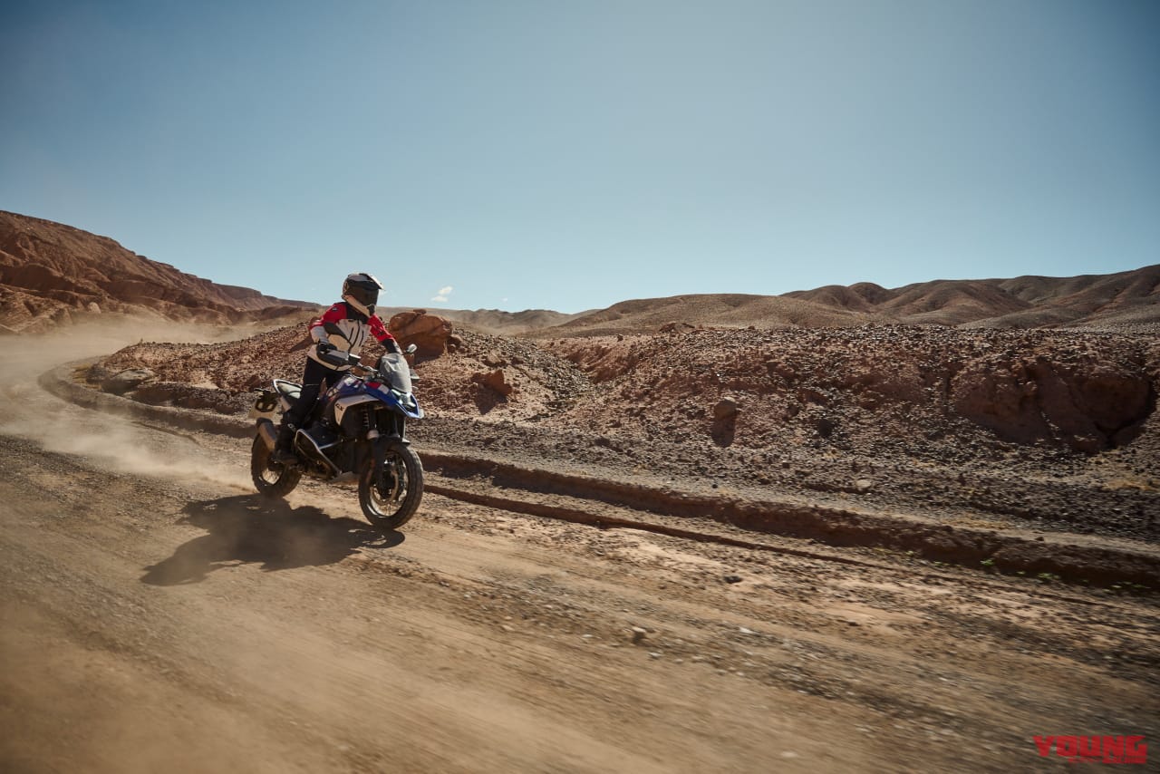 |BMW新型「R1300GS」は284万3000円から! 145psの新作エンジンと12kgの軽量化、自動車高調整や追従クルコン新装備で受注開始