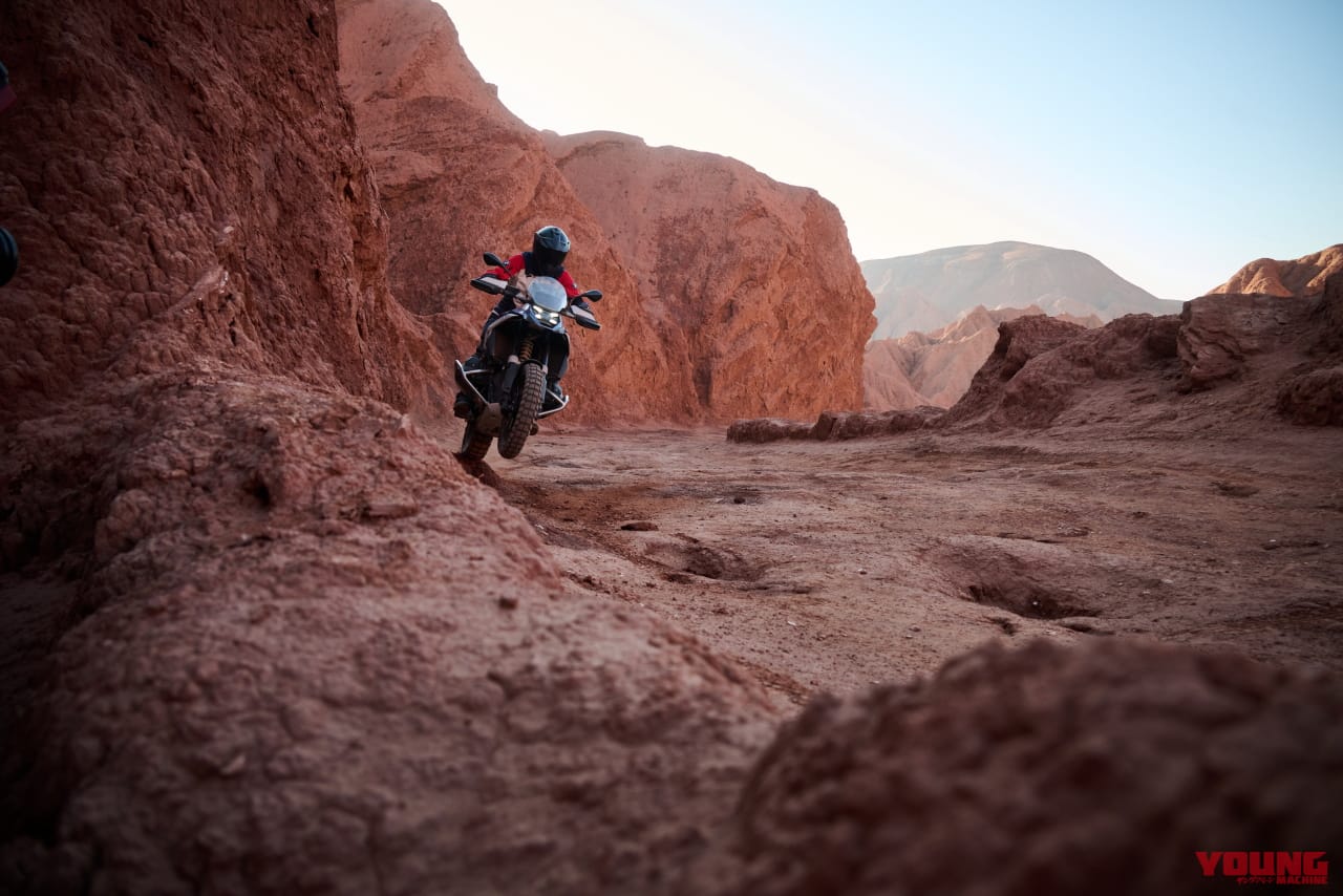 |BMW新型「R1300GS」は284万3000円から! 145psの新作エンジンと12kgの軽量化、自動車高調整や追従クルコン新装備で受注開始