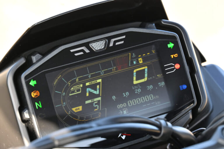 スズキKATANA|【SCOOP!】次期KATANAはGSX1100S再来か?! タンク容量も増える?! 「KATANAミーティング2023」でスズキの開発者が進化を約束ッ!!