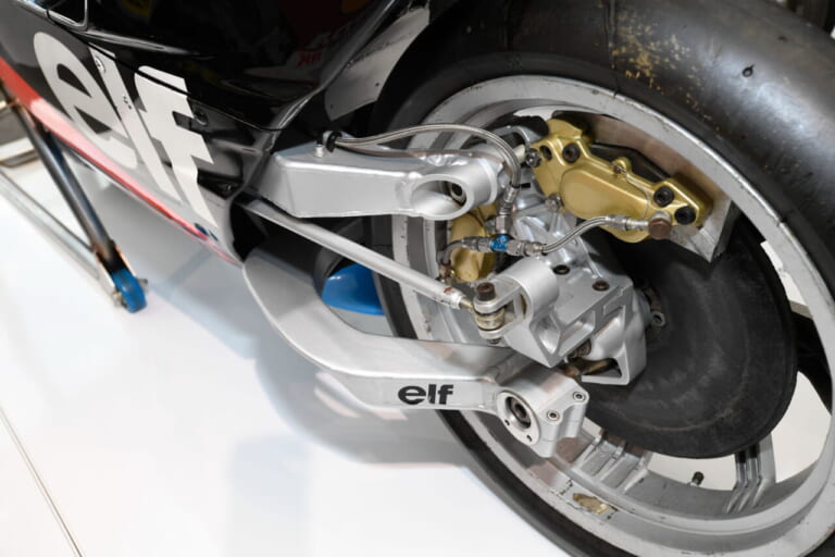 1986 elf2|異端のエルフ、最後の2ストVツイン、最初のMotoGPレーサーに昂ぶる‼ “二輪世界グランプリ Garage Collection”