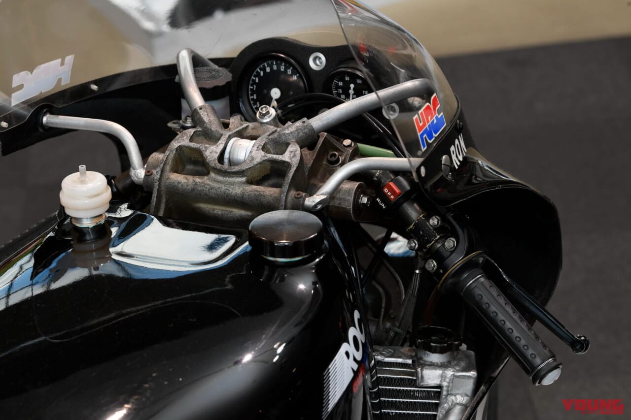 1988 elf5 ロン・ハスラム|異端のエルフ、最後の2ストVツイン、最初のMotoGPレーサーに昂ぶる‼ “二輪世界グランプリ Garage Collection”