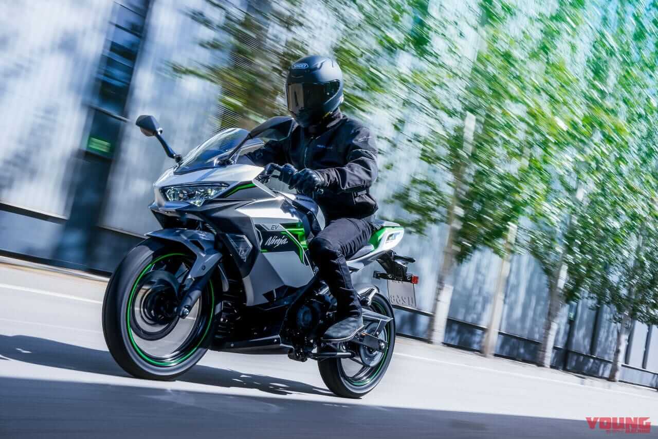 |15秒の加速強化『eブースト』付き!! カワサキが新世代ニンジャ&Z「Ninja e-1」「Z e-1」を発表【欧州】