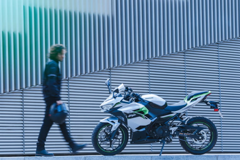 カワサキ|ニンジャ e-1|欧州仕様|2024年モデル|15秒の加速強化『eブースト』付き!! カワサキが新世代ニンジャ&Z「Ninja e-1」「Z e-1」を発表【欧州】