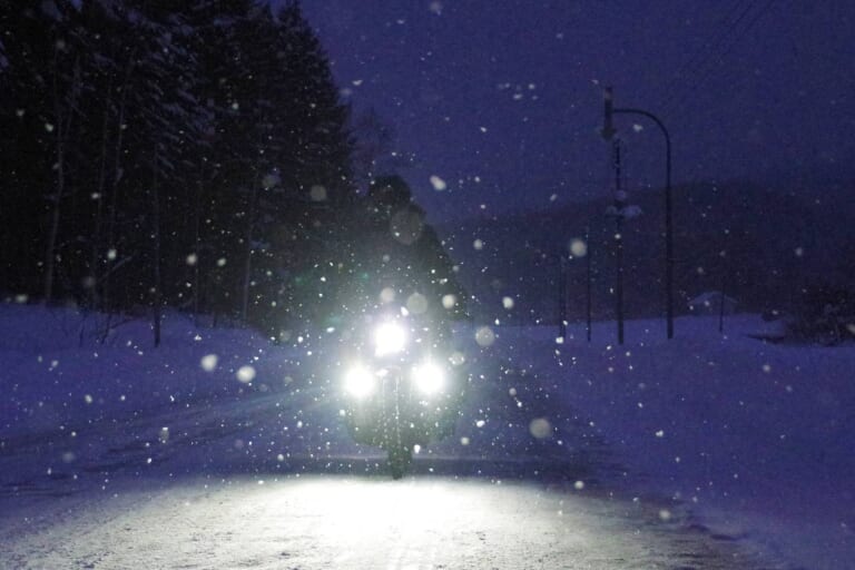 雪中行軍用バイク改装|モトツーリング|モトツーリング・ファンミーティング9/30開催:編集長と居酒屋ナイト【集え! 酷道ジャンキー】