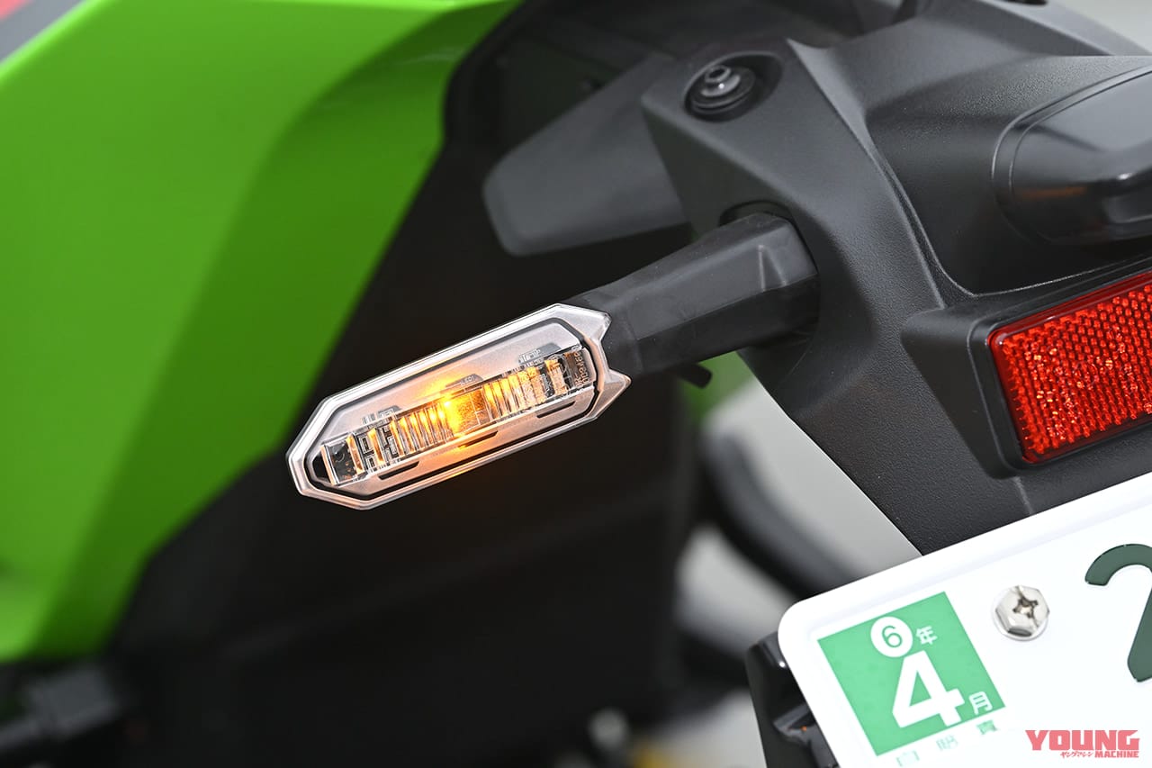 |カワサキ ニンジャZX-25R SE・’23 vs ’22モデル新旧徹底比較テスト【進化型4気筒250ccの実力やいかに?】