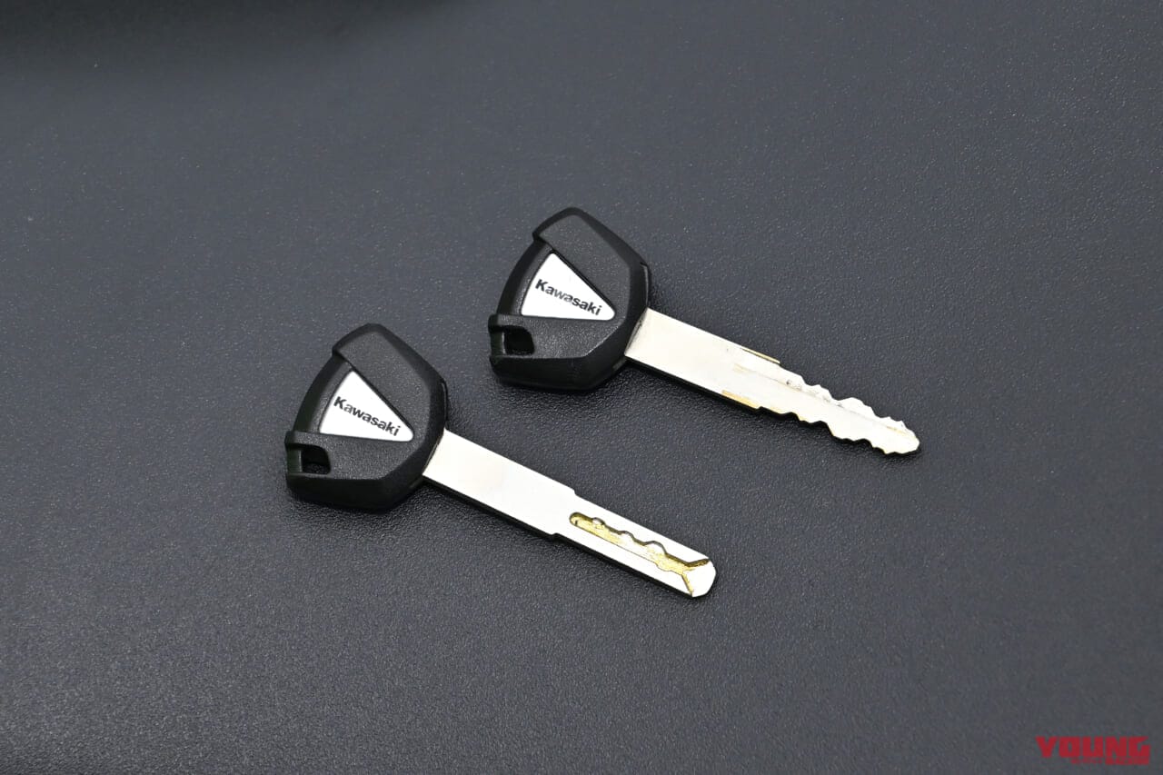 |カワサキ ニンジャZX-25R SE・’23 vs ’22モデル新旧徹底比較テスト【進化型4気筒250ccの実力やいかに?】