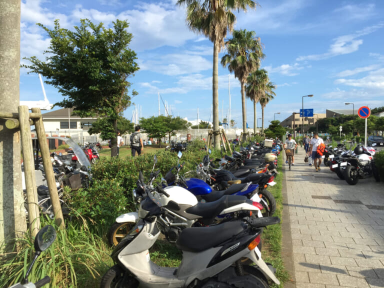 江ノ島(神奈川県)のバイク駐車環境