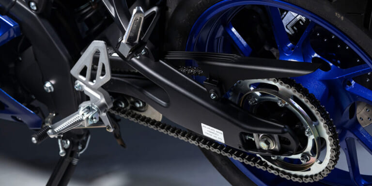 ヤマハ|YZF-R125|YZF-R15|2023年モデル|ヤマハが「YZF-R125」「YZF-R15」を正式発表! 51万7000円/55万円で10月16日発売、A&Sクラッチやトラコンで武装