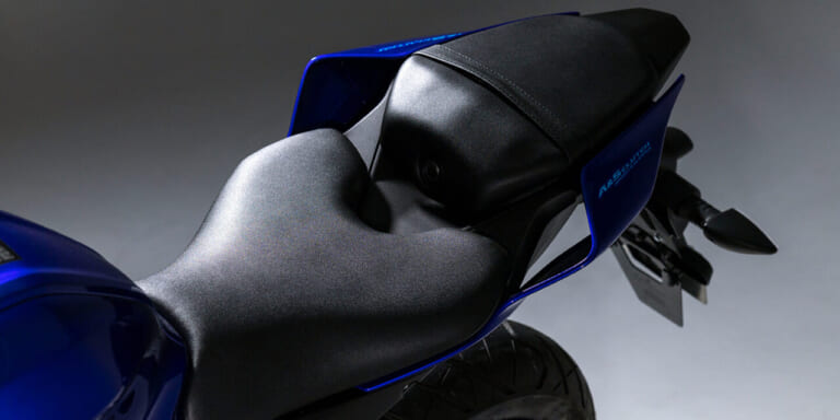 ヤマハ|YZF-R125|YZF-R15|2023年モデル|ヤマハが「YZF-R125」「YZF-R15」を正式発表! 51万7000円/55万円で10月16日発売、A&Sクラッチやトラコンで武装