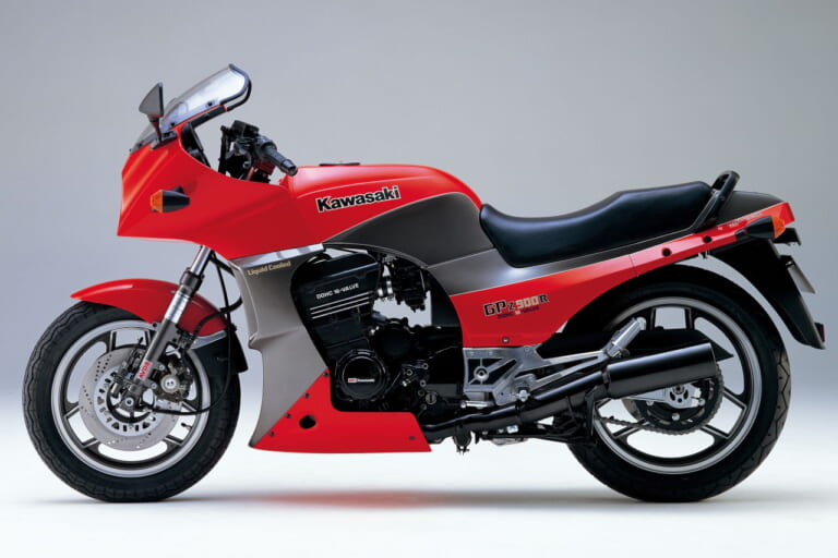 カワサキ|GPZ900R|【速報】Ninjaの40周年記念!! 「ニンジャZX-10R」と「ニンジャZX-4RR」に40thアニバーサリーエディション登場!