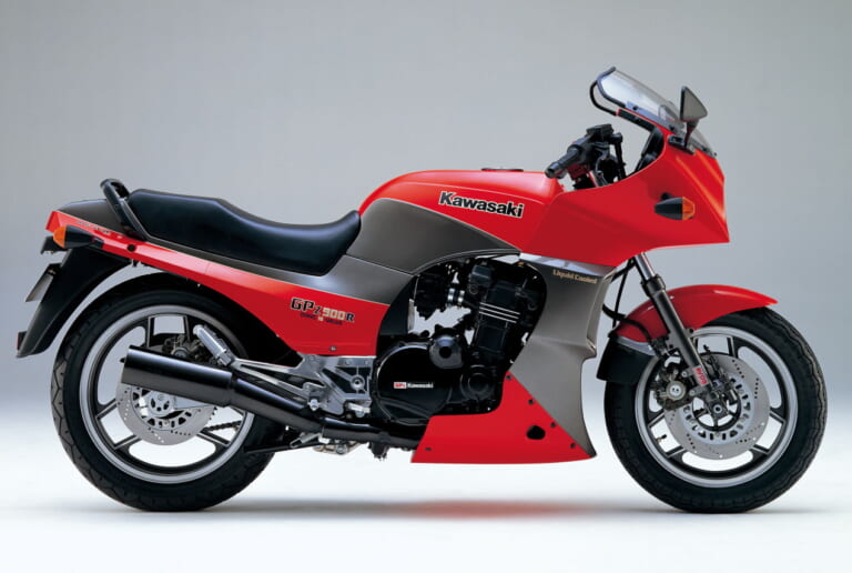 カワサキ|GPZ900R|【速報】Ninjaの40周年記念!! 「ニンジャZX-10R」と「ニンジャZX-4RR」に40thアニバーサリーエディション登場!