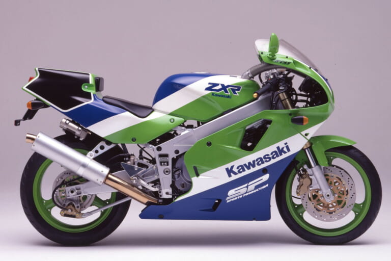 カワサキ|ZXR400R|1990年モデル|Ninjaの40周年記念モデル 3機種が発売決定!! 「ニンジャZX-10R」「ニンジャZX-6R」「ニンジャZX-4RR」に白×青×緑のスペシャルカラー