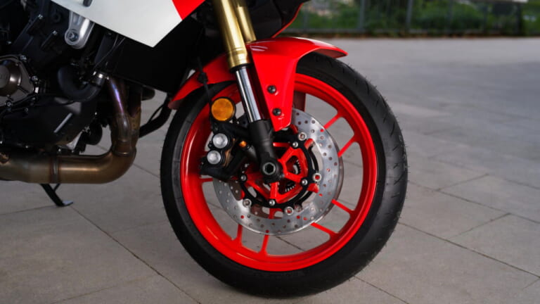 ヤマハ|XSR900 GP|欧州仕様|2024年モデル|あるぞ150万円切り!! ヤマハ「XSR900GP」の海外価格が判明したので日本仕様をXSR900との価格比から予想してみた!